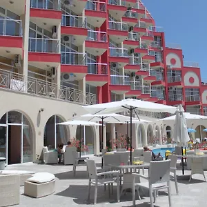 Rose Garden Omax Apartmanhotel